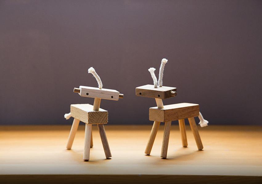 DSHOP Welcomes a Herd or Robot Monkey Horses by Monroe Workshop