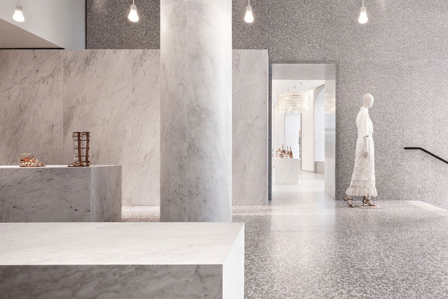 Valentino Rome Flagship Store by David Chipperfield | Photo by Santi Caleca