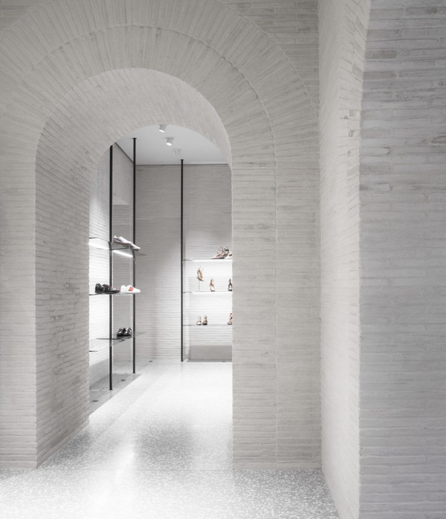 Valentino Storefront Rome VALENTINO ROME FLAGSHIP STORE - DPAGES - a design publication for ...