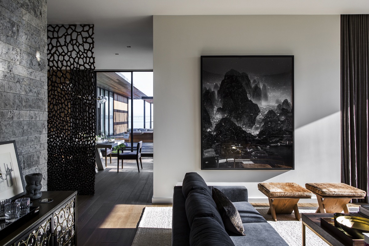 Indoor Ourdoor Living in a Tiburon Home by Nicole Hollis & Walker Warner Architects