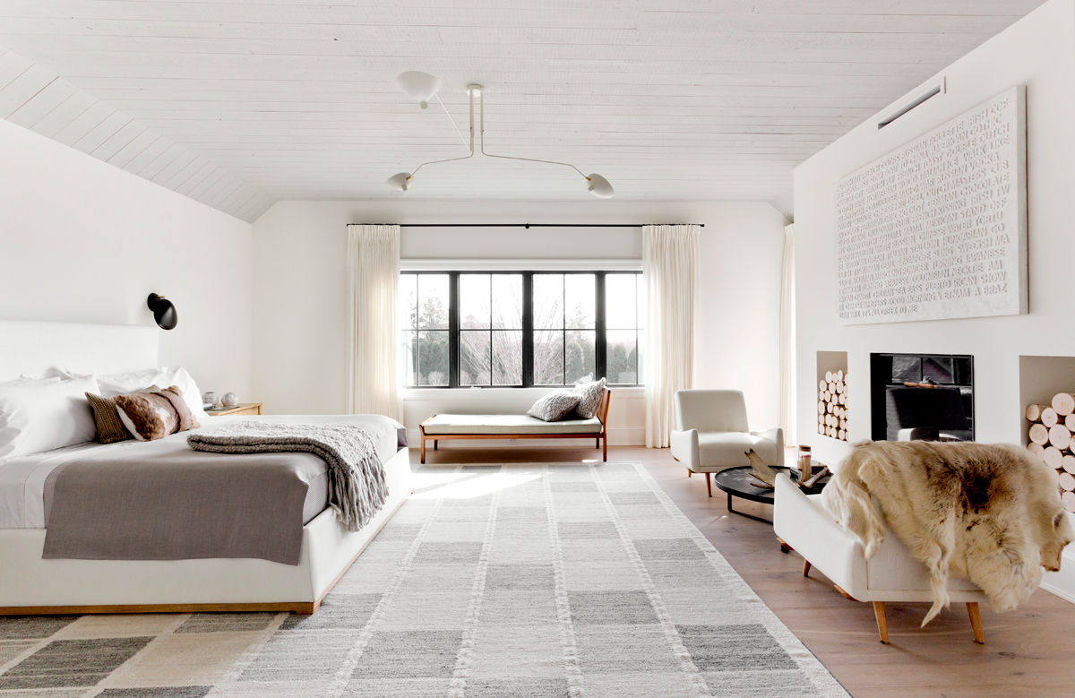 Contemporary Sagaponack Bedroom by Tamara Magel