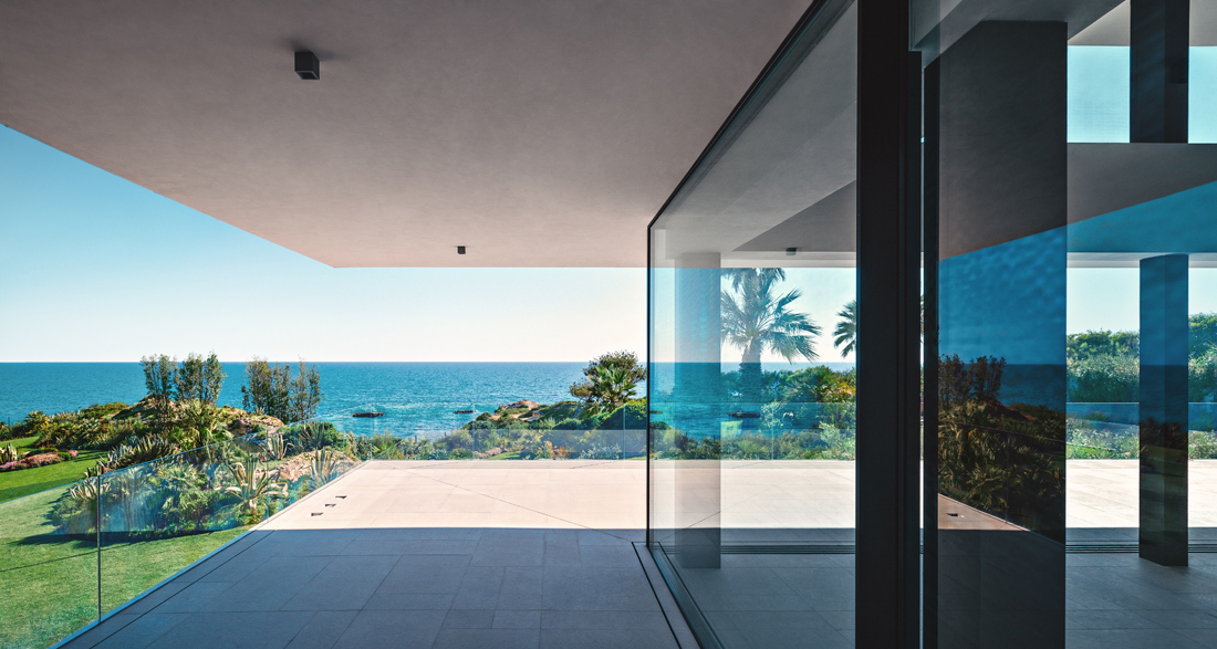 An Algarve Home by Cristina Jorge de Carvalho