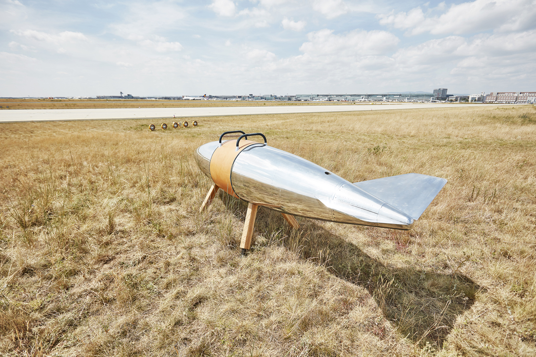 Belly Tank Project by Hartmut H Holter and Axel Kleinschmidt
