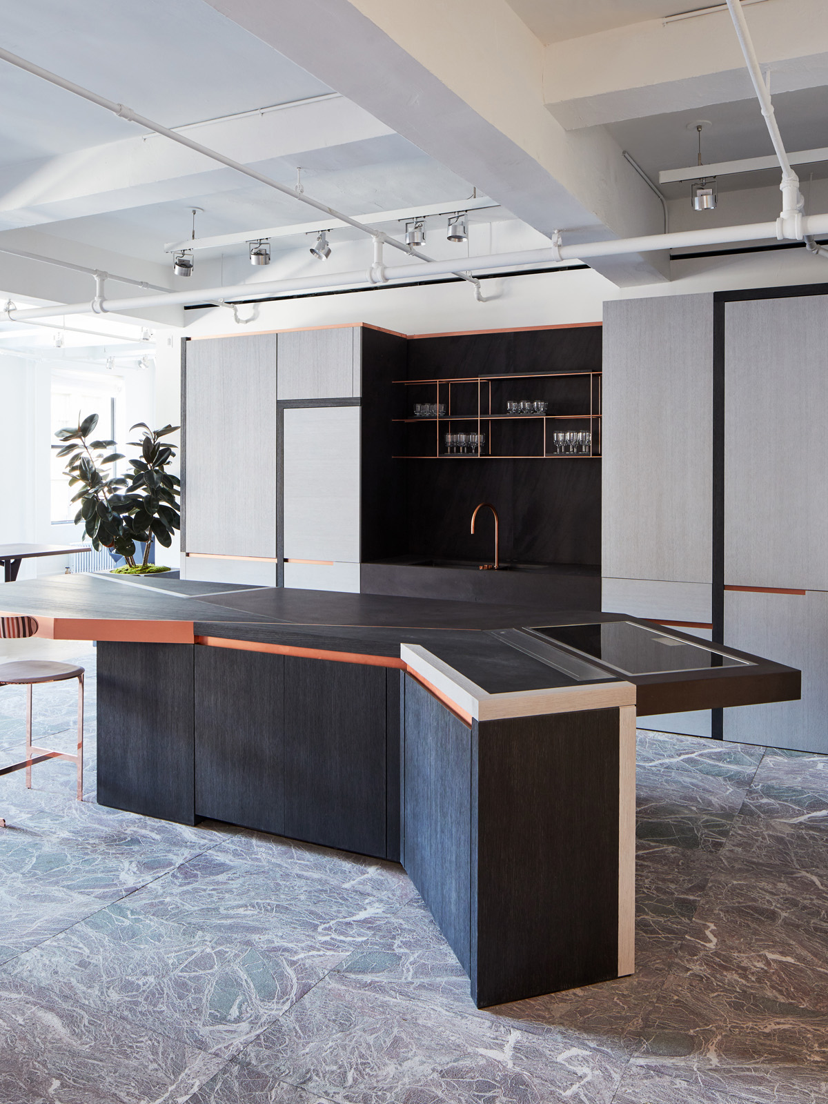 Bruno Moinard designs a copper-laced kitchen for Obumex