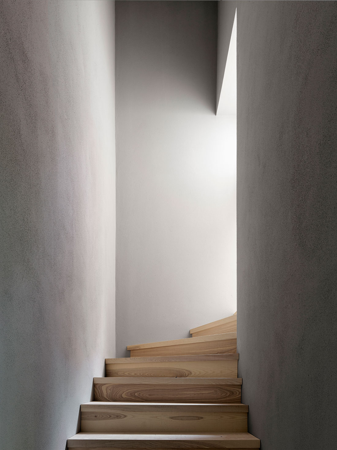 Staircase Design by Innauer-Matt Architects