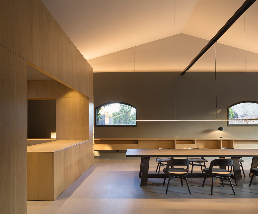 Minimal Oak Kitchen by Bulthaup | DPAGES