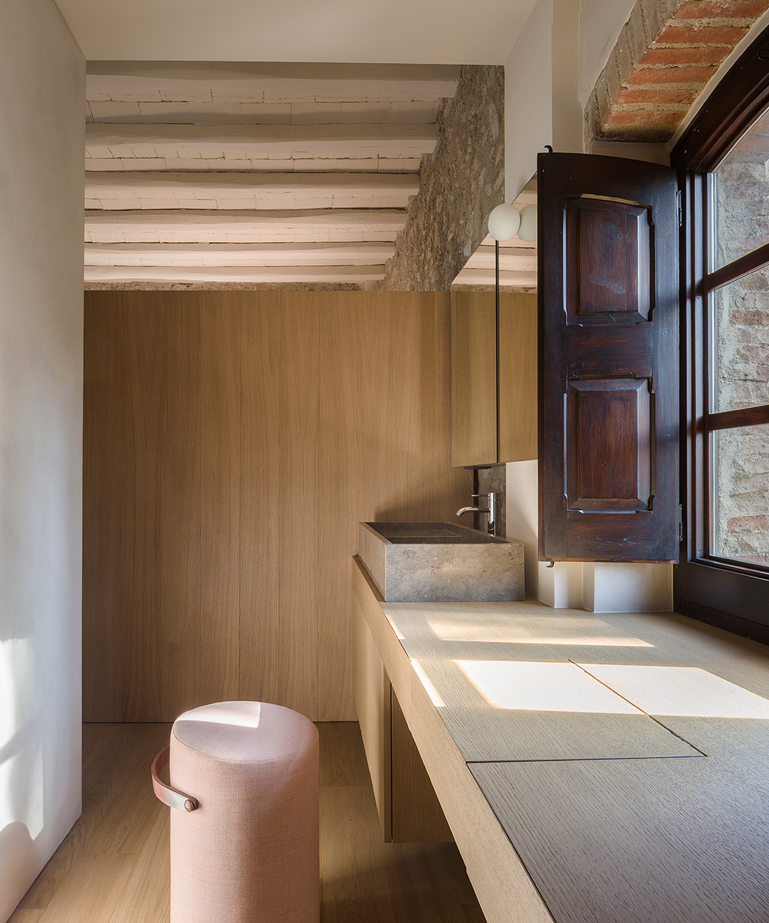 Modern Oak Bathroom | DPAGES