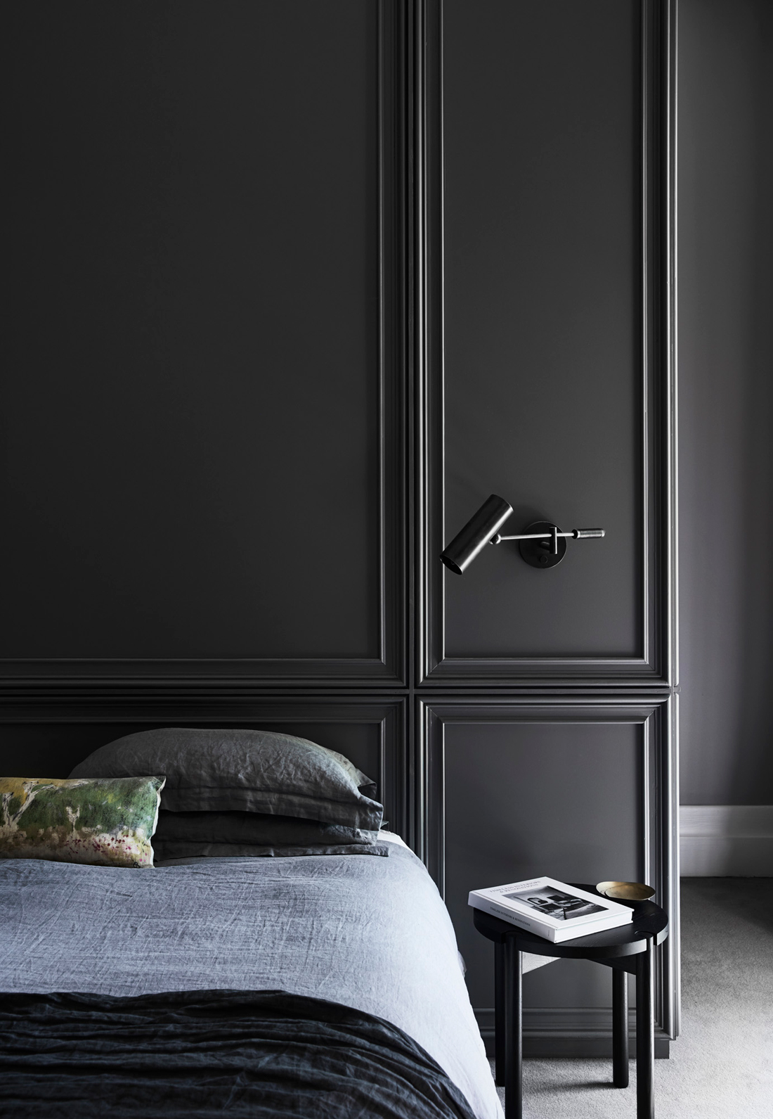 Charcoal Grey Bedroom | DPAGES