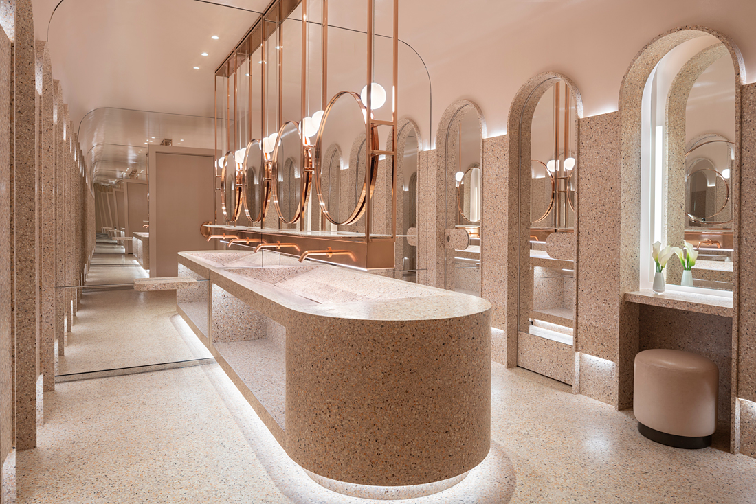 Luxury Hotel Bathrooms | DPAGES