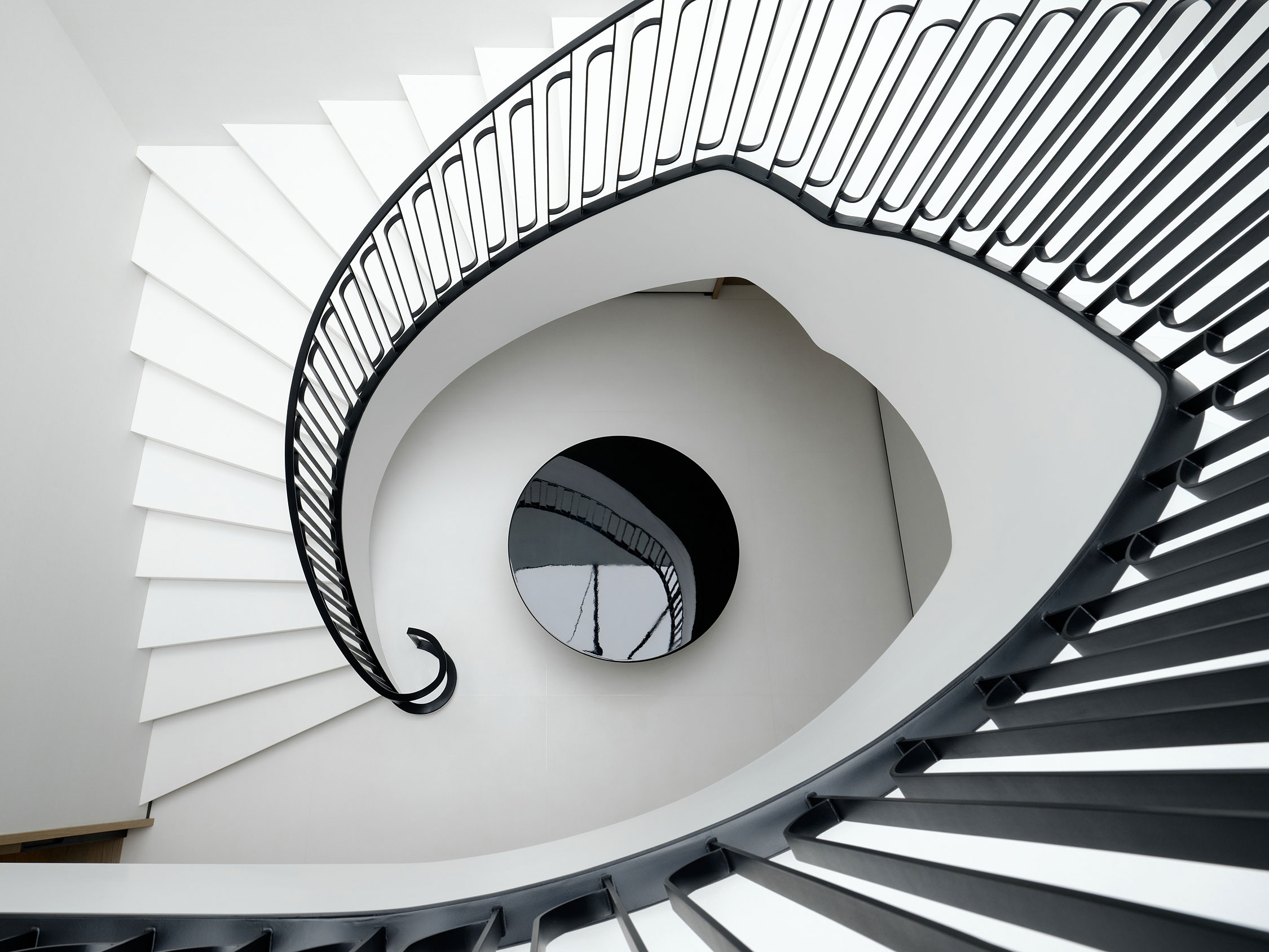 Luxury Spiral Staircase | DPAGES