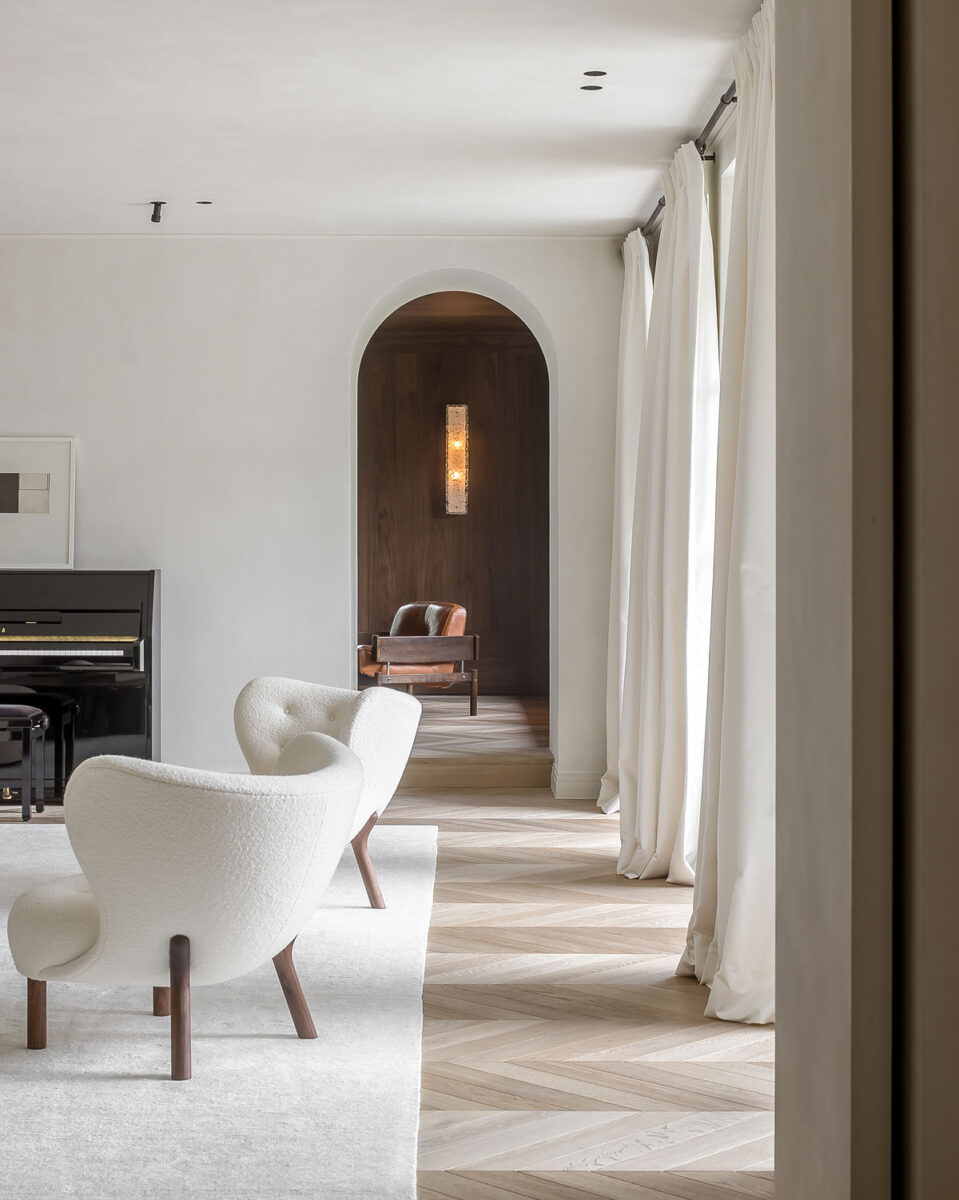 Luxury Living Room Design by Nathalie Deboel | DPAGES