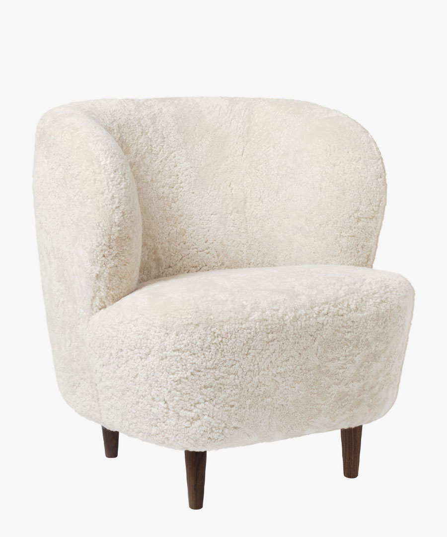 Gubi Stay Lounge Chair Wood Base Sheepskin | DSHOP