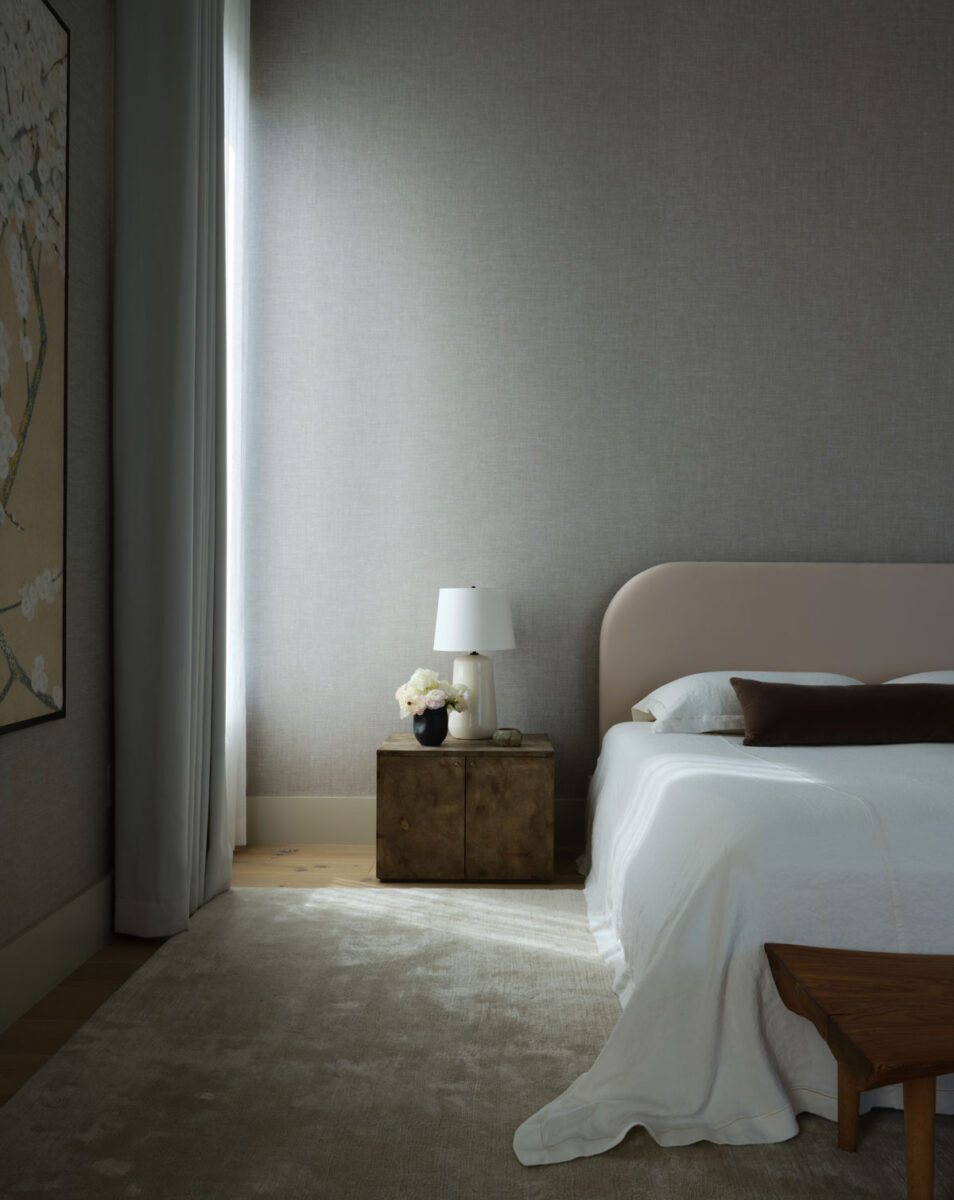 Minimalist Bedroom | DPAGES