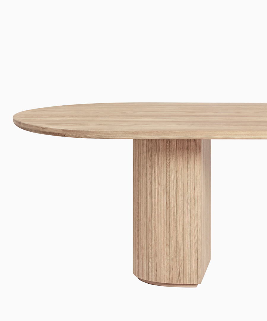 Gubi Moon Dining Table | DSHOP