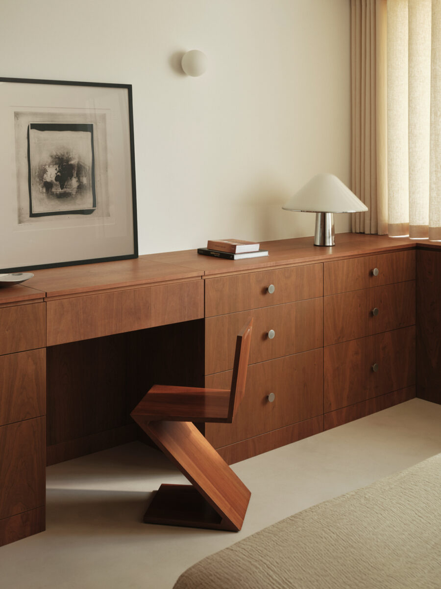 Built In Desk