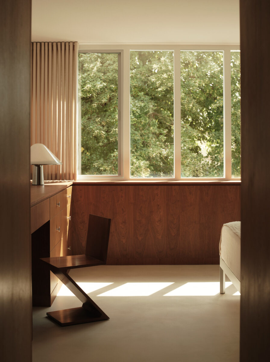 Modernist Bedrooom
