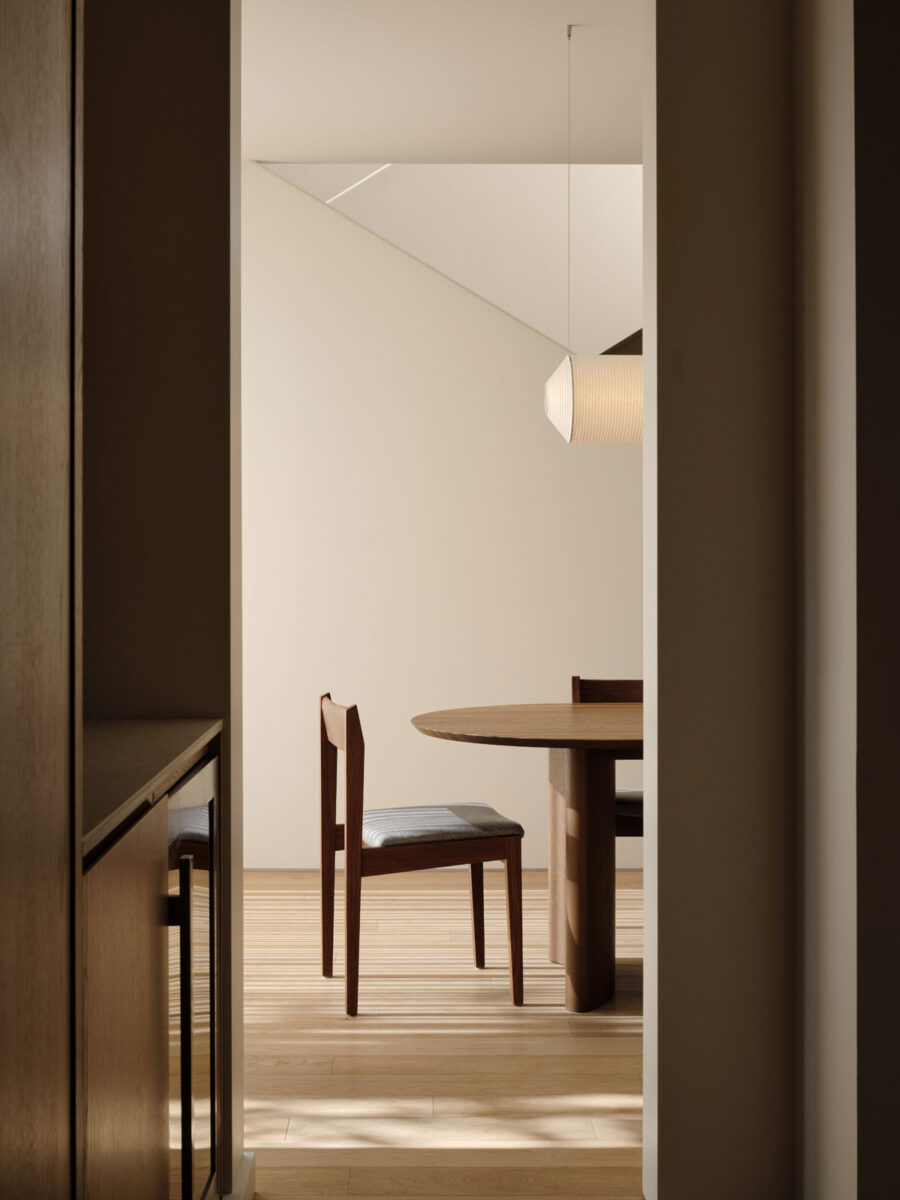 Minimal Dining Room