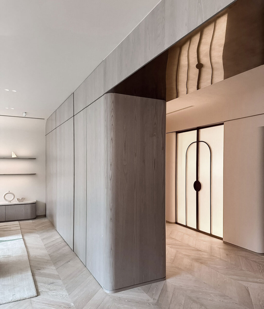 Contemporary Entryway