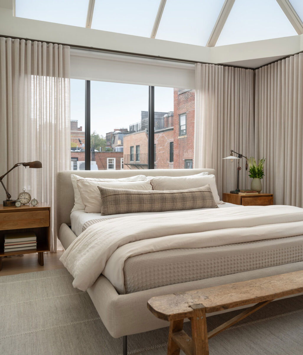 Sklit Bedroom
