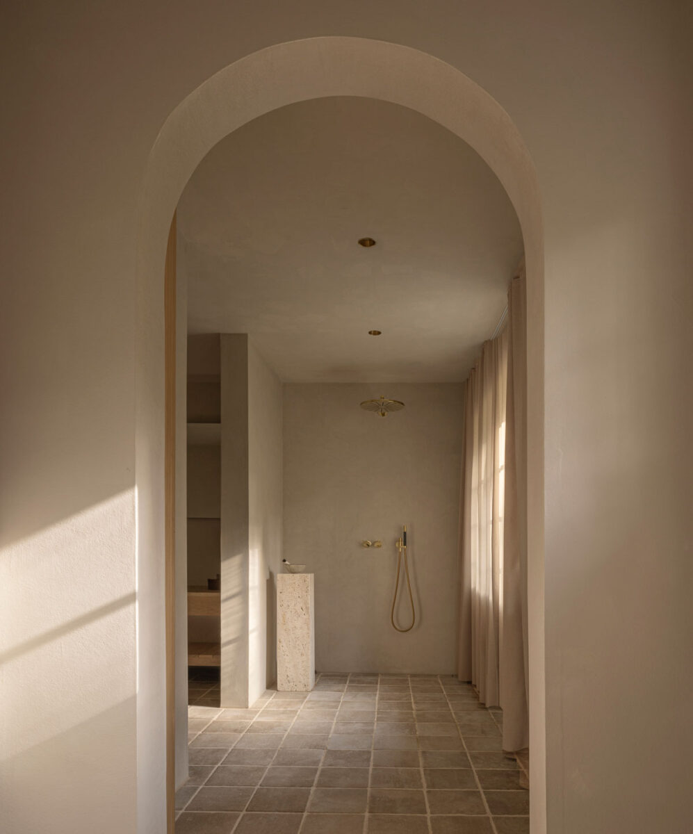 Large Open Shower