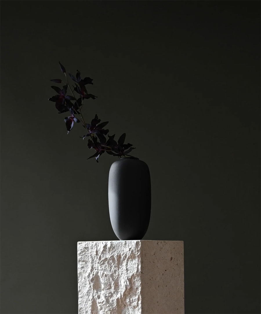 Sunao Slim Ceramic Vase - DSHOP