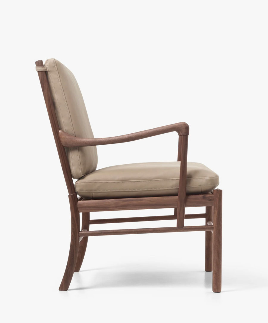 Carl Hansen & Son OW149 Colonial Chair in Leather and Walnut